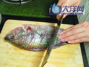 魔芋燒魚的做法(圖解)